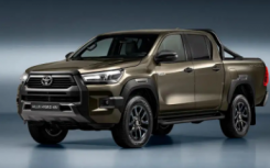 丰田 Hilux 将于 2024 年增加混合动力选项