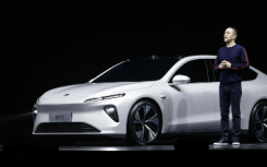  Nio ET7 电动轿车一次充电可行驶 8 英里