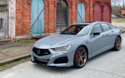 2024 Acura TLX Type S 以其卧铺地位而自豪