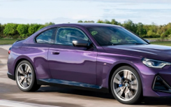 据传宝马 M240i 将采用碳纤维车顶选项