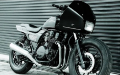 本田 CBX750 骑士 库存比定制款多