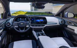  2024 款雪佛兰 Equinox EV 续航里程为 319 英里 售价 34,995 美元