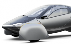 Aptera 三轮车接近量产