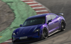 保时捷推出 Taycan Turbo GT 并在 Laguna Seca 创造了单圈记录