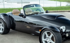Panoz AIV Roadster 是 20 世纪 90 年代最先进的美国跑车之一