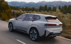 BMW Neue Klasse X 展示了该品牌的全电动未来