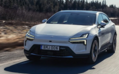 2025 年 Polestar 4 起售价为 5 万美元左右 续航里程可达 300 英里