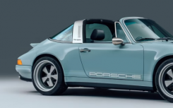 Theon Design 推出首款 403 马力 911 Targa Restomod