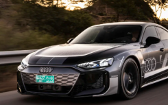 奥迪预告焕然一新的RS E-Tron GT