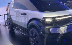 奇瑞展示iCAR X25微型货车的现场照片