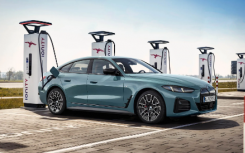  2025 BMW 4 系 Gran Coupe 和 i4 首次亮相