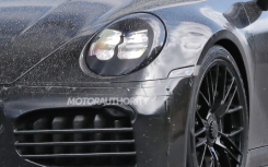 2025 保时捷 911 Turbo S Cabriolet 测试混合动力系统