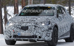  2026 梅赛德斯-奔驰 AMG GLC EV 被视频捕捉到