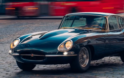 Helm Motorcars 推出精致的捷豹 E-Type Restomod 车型