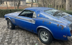 1969 款福特野马 Boss 429 在谷仓中被发现 以高价出售