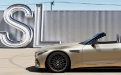 梅赛德斯-AMG SL 63 Manufaktur Golden Coast 是向另一家里维埃拉致敬