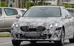 2025 款宝马 2 系 Gran Coupe F74 谍照 沿袭 1 系 F70 造型设计