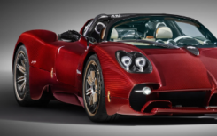 帕加尼 Utopia Roadster 保留了 V12 发动机