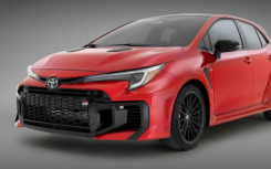 2025 款丰田 GR Corolla 配备自动变速箱