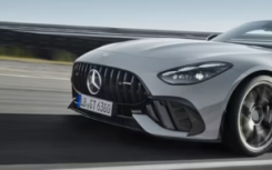 赛道特别对比：梅赛德斯-AMG GT63 Pro 4Matic 与保时捷 911 GT3