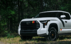 2025 款丰田 Tundra 增加了 TRD 拉力套件和特技拖车技术